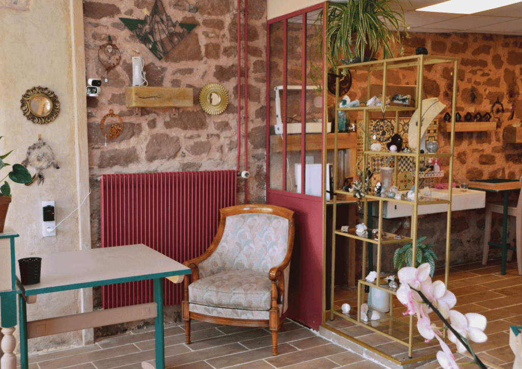 Récines Minérales un espace sigulier, une boutique de minéraux prche de Saint dié des Vosges (Etival-clairefontaine) et un cabinet d'hypnose ericksonienne
